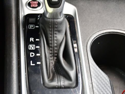 Used 2025 Nissan Altima 2.5 SV FWD image 28