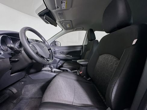 Used 2020 Mitsubishi Outlander Sport SE image 13