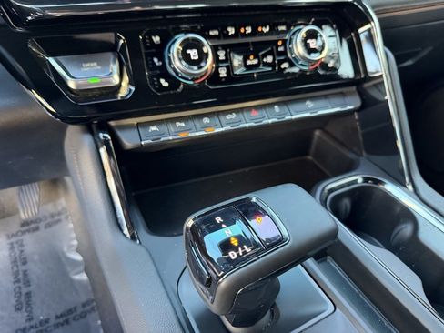 Used 2023 GMC Sierra 1500 AT4 w/ Technology Package image 27