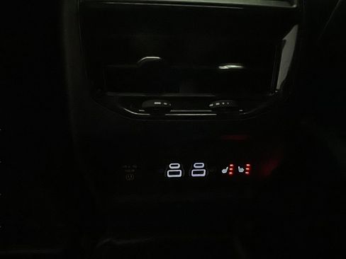 Used 2022 Jeep Grand Cherokee Limited 4xe image 22