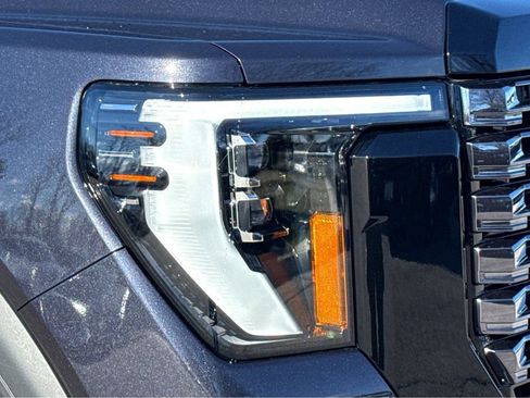 New 2026 GMC Sierra 2500 Denali Ultimate image 19