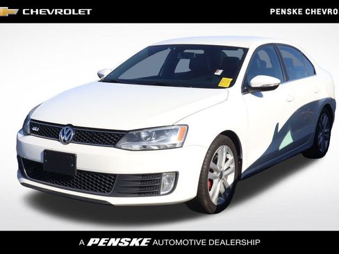 Used 2013 Volkswagen Jetta GLI image 1
