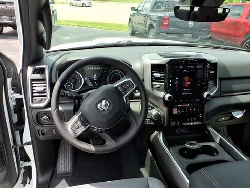 New 2026 RAM 1500 2WD Crew Cab image 8
