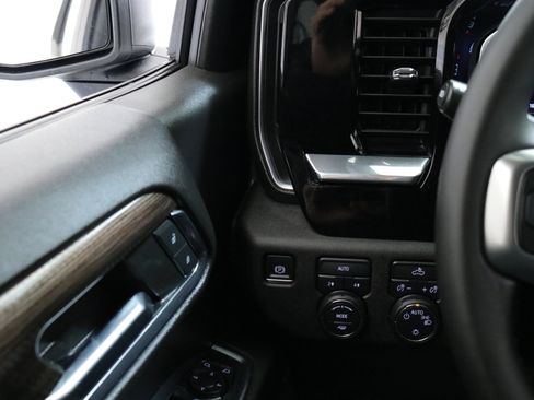Used 2024 Chevrolet Silverado 1500 LT w/ All Star Edition Plus image 17