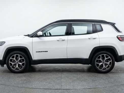 Used 2025 Jeep Compass Limited AWD/4WD image 5