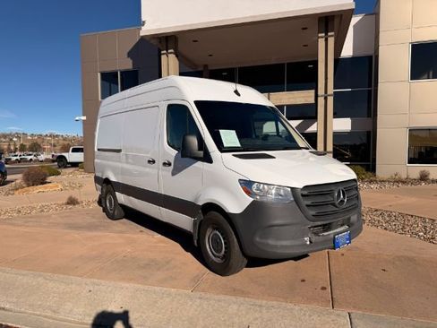 Used 2023 Mercedes-Benz Sprinter 144 Cargo image 11