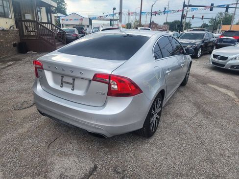 Used 2018 Volvo S60 T5 Inscription FWD image 9