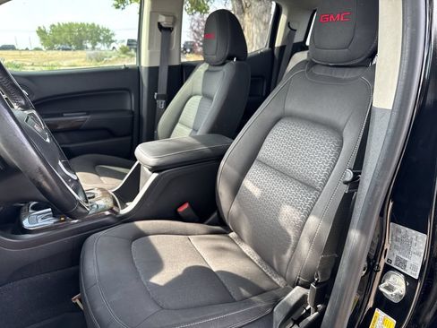 Used 2020 GMC Canyon SLE w/ Elevation Edition AWD/4WD image 12