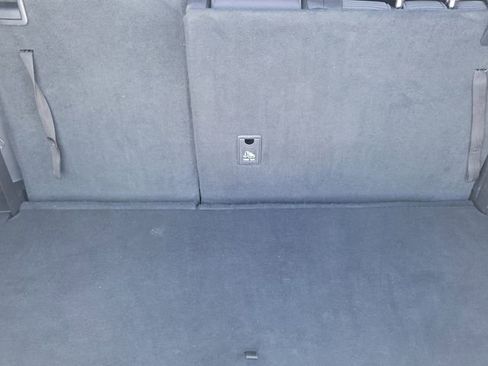 Used 2024 Toyota Highlander LE image 30