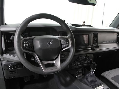 Used 2023 Ford Bronco 2-Door w/ Sasquatch Package image 6