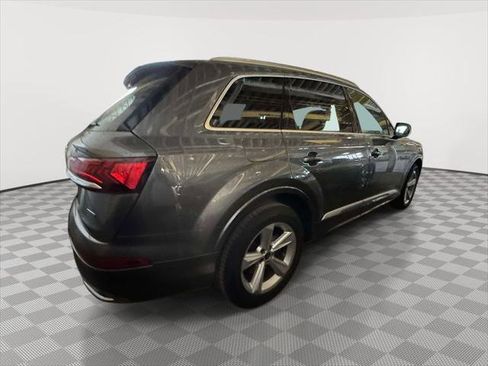 Used 2023 Audi Q7 3.0T Premium w/ Convenience Package AWD/4WD image 4
