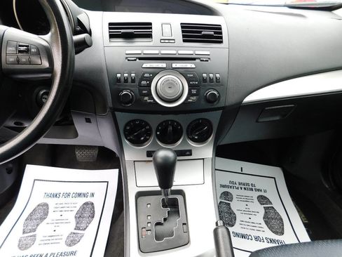 Used 2010 MAZDA MAZDA3 i Touring image 26