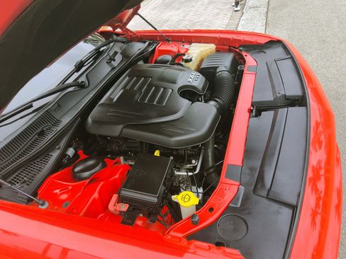 Used 2018 Dodge Challenger SXT w/ Sound Group image 34