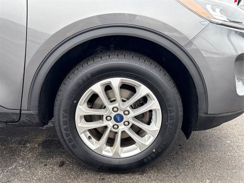 Used 2022 Ford Escape SE w/ Cold Weather Package image 15