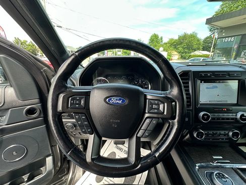 Used 2018 Ford Expedition Max Limited image 19