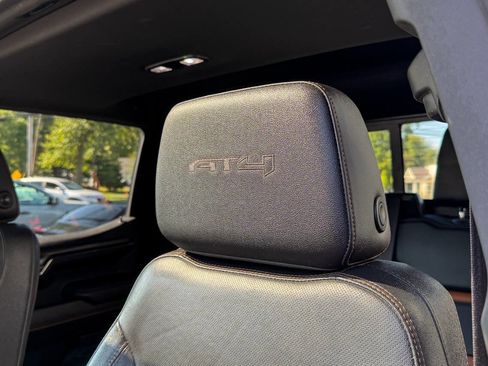 Used 2022 GMC Sierra 1500 AT4 w/ Technology Package image 18