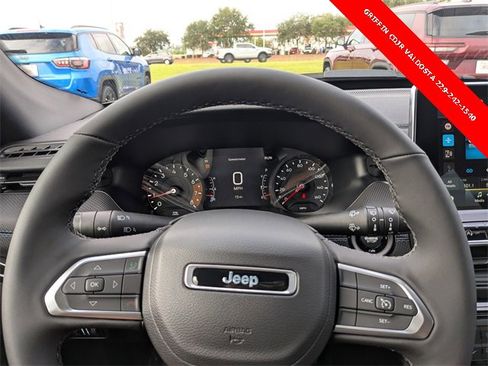 New 2026 Jeep Compass Latitude image 28