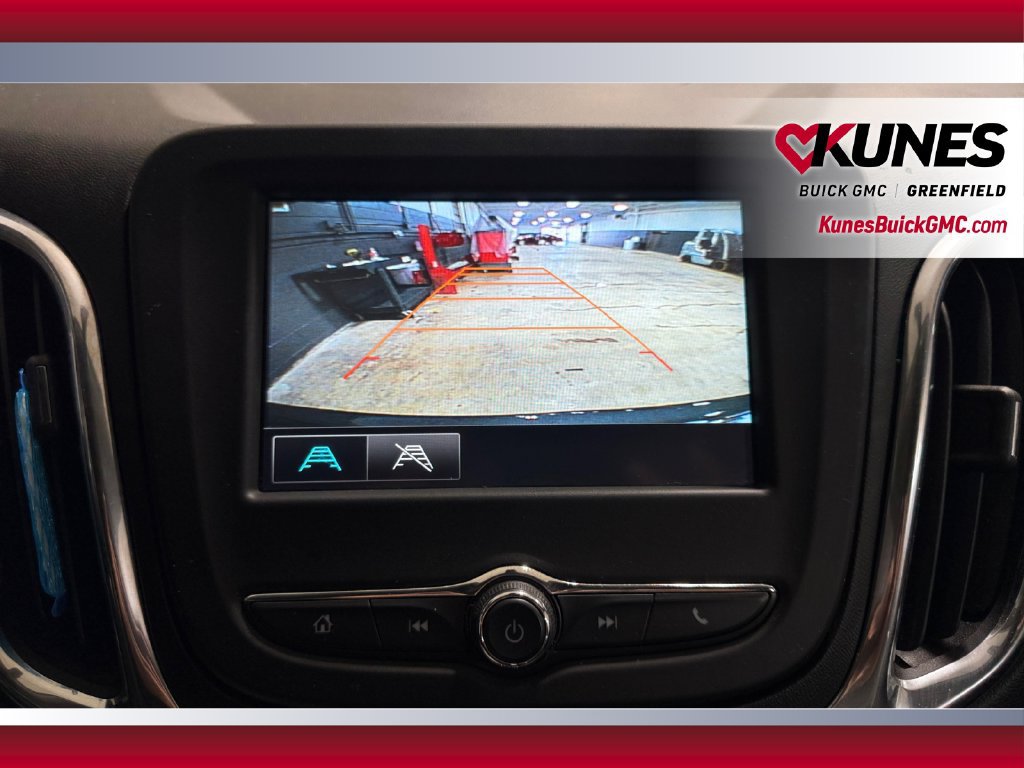 Used 2018 Chevrolet Equinox LT FWD image 27