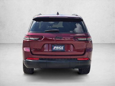 Used 2022 Jeep Grand Cherokee L Laredo AWD/4WD image 7