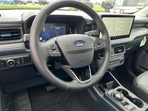 New 2025 Ford Maverick Lobo image 27