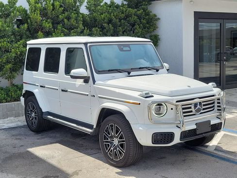 Used 2025 Mercedes-Benz G 550 image 2
