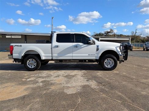 Used 2019 Ford F250 XLT w/ FX4 Off-Road Package image 3