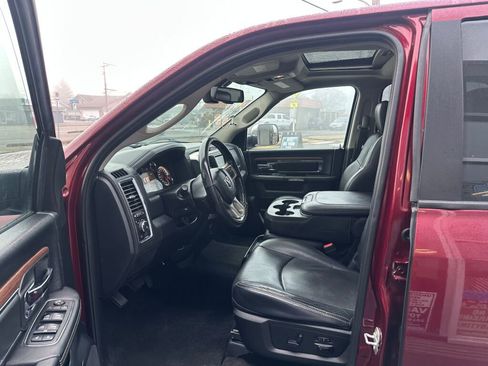 Used 2017 RAM 1500 Laramie w/ Convenience Group image 6