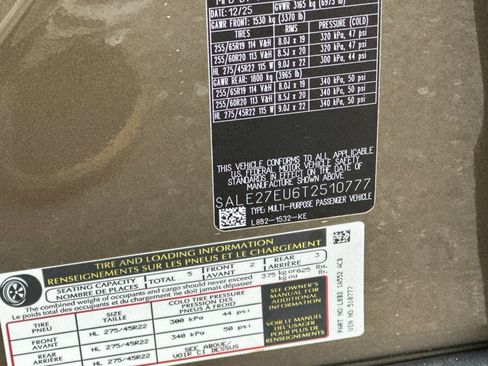 New 2026 Land Rover Defender 110 X-Dynamic SE AWD/4WD image 30