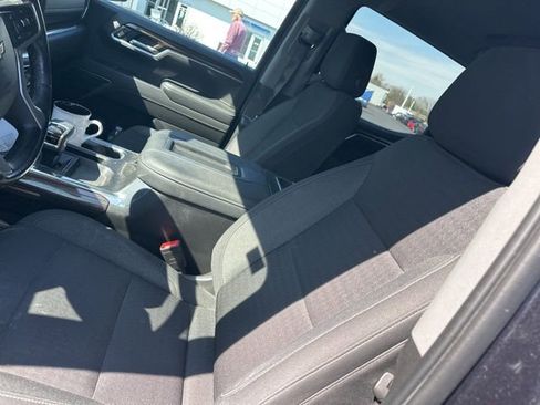 Used 2022 Chevrolet Silverado 1500 LT AWD/4WD image 11