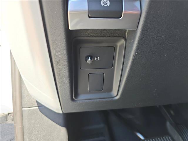 Used 2026 Land Rover Defender 110 X-Dynamic SE AWD/4WD image 25