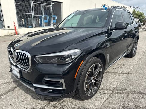 Used 2022 BMW X5 xDrive45e w/ Premium Package AWD/4WD image 1