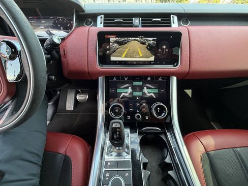Used 2019 Land Rover Range Rover Sport HST AWD/4WD image 16