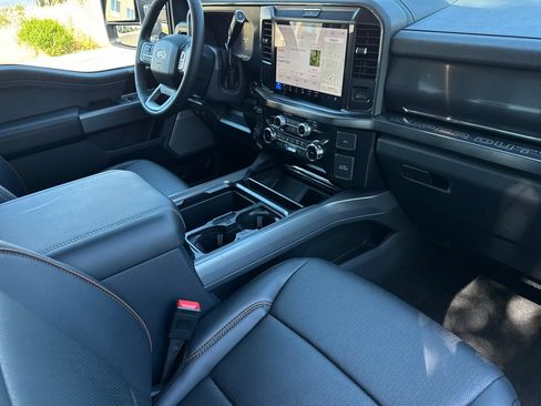 New 2026 Ford F250 Lariat w/ Chrome Package AWD/4WD image 17