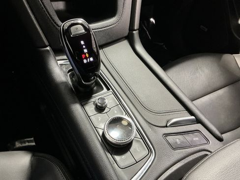 Used 2024 Cadillac XT6 Premium Luxury w/ Technology Package image 30