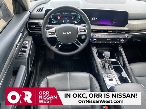 Used 2024 Kia Telluride EX w/ EX Captain's Chair Package image 22