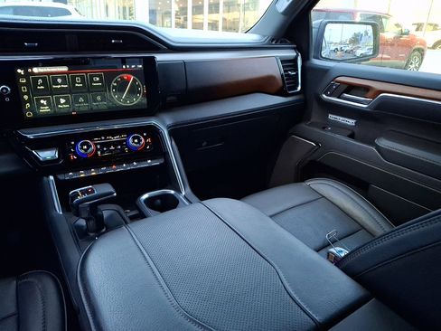 Used 2023 GMC Sierra 1500 Denali image 16