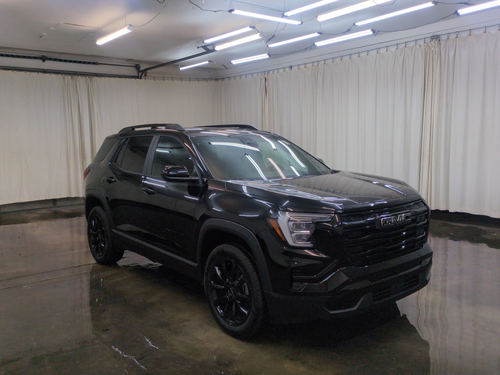 New 2027 GMC Terrain Elevation w/ Elevation Premium Package AWD/4WD image 3
