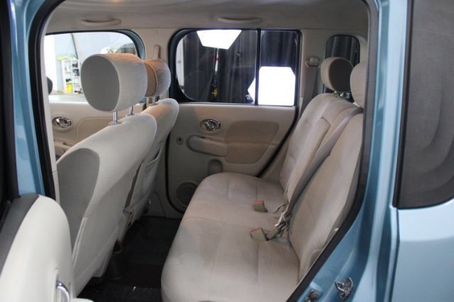 Used 2009 Nissan Cube 1.8 S w/ Interior Designer Pkg FWD image 18