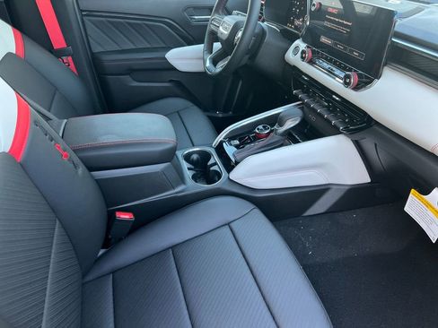 New 2025 GMC Canyon AT4 w/ AT4X Package image 14