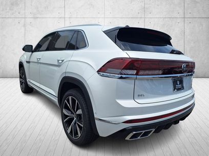 New 2025 Volkswagen Atlas Cross Sport SEL Premium R-Line