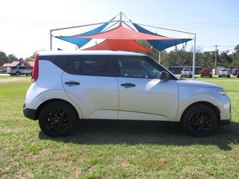 Used 2021 Kia Soul S image 48