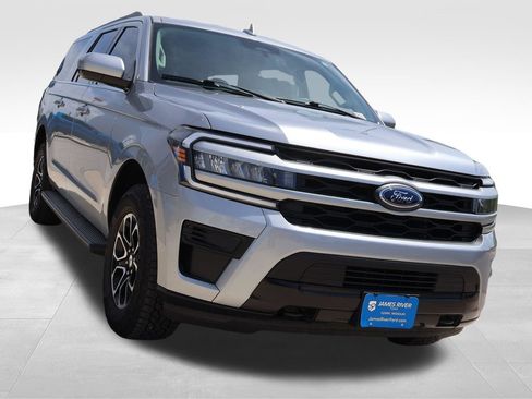 Used 2022 Ford Expedition Max XLT AWD/4WD image 7
