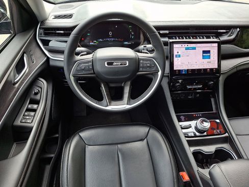 Certified 2023 Jeep Grand Cherokee 4WD 4xe image 12