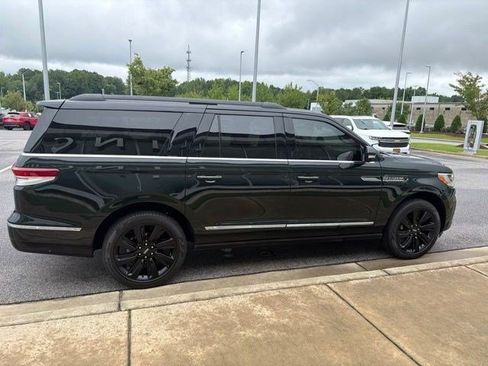 Used 2024 Lincoln Navigator L Black Label AWD/4WD image 18