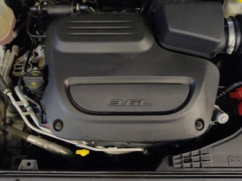 Used 2023 Chrysler Voyager LX FWD image 30
