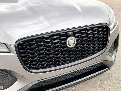 Used 2026 Jaguar F-PACE R-Dynamic S image 28