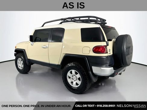 Used 2008 Toyota FJ Cruiser 4WD image 7