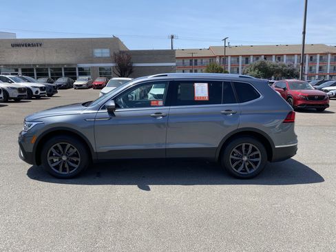 Certified 2023 Volkswagen Tiguan SE AWD/4WD image 50