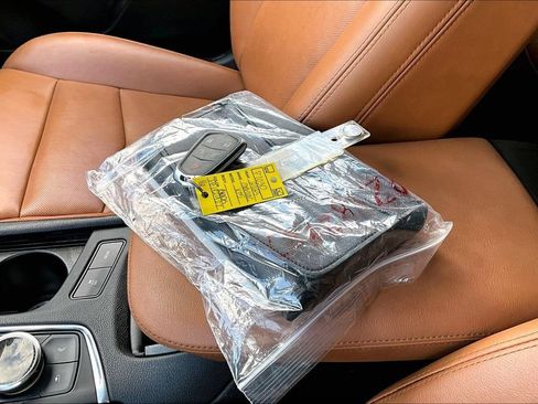 Certified 2023 Cadillac XT5 Premium Luxury AWD/4WD image 35