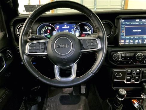 Used 2021 Jeep Wrangler Unlimited Sahara image 5